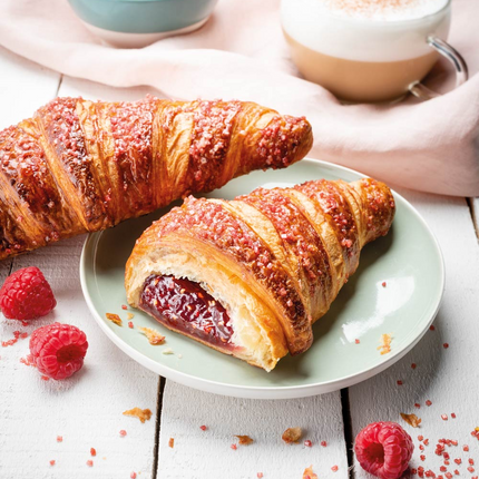 French croissants with raspberry and butter - 85 g