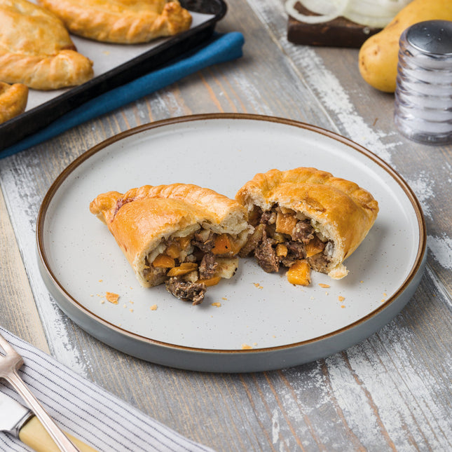 Traditional Cornish pasty with beef - 142 g