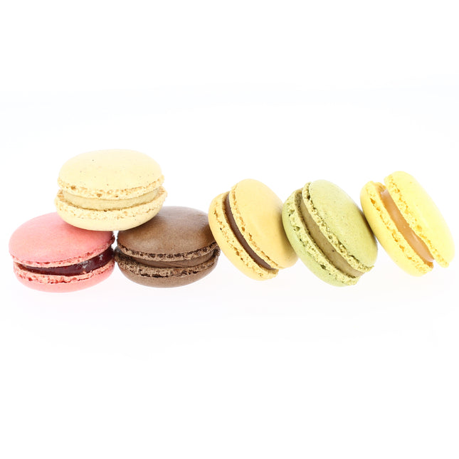 French macaron mix classic - 12 pcs. (vanilla, lemon, pistachio, raspberry, salted caramel, chocolate)