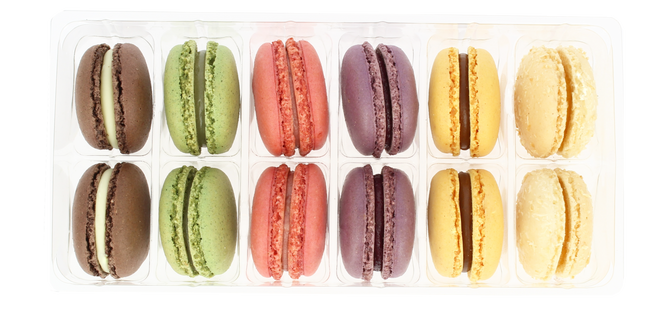 French macaron mix gourmet - 12 pcs. (blackcurrant, lime, mint chocolate, coconut, strawberry, chocolate with tangerine)