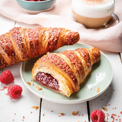 French croissants with raspberry and butter - 85 g